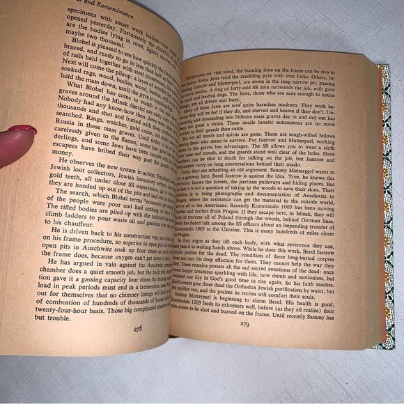 VINTAGE Reader Digest Condensed Books 1979 Volume 2 Hardcover First Edition Read - Picture 8 of 14